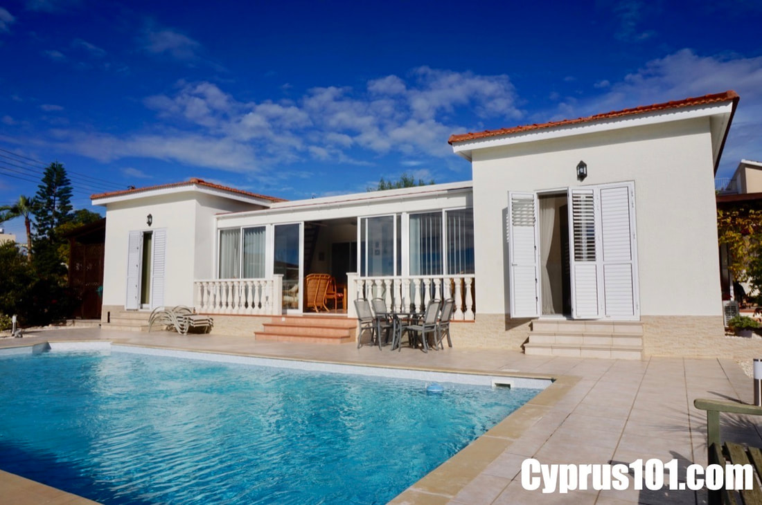 Bungalow in Sea Caves Paphos Cyprus