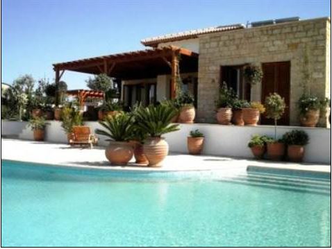 Aphrodite Hills bungalow