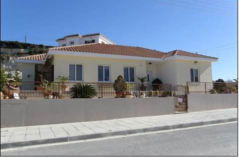 Pissouri bungalow for sale