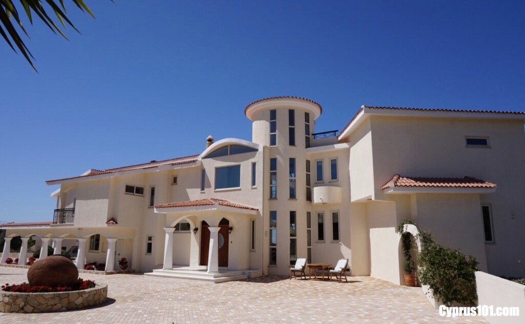 Luxury Villas for Sale in Paphos Cyprus by Cyprus101