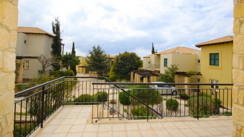 Apartment For Sale in Aphrodite Hills, Paphos