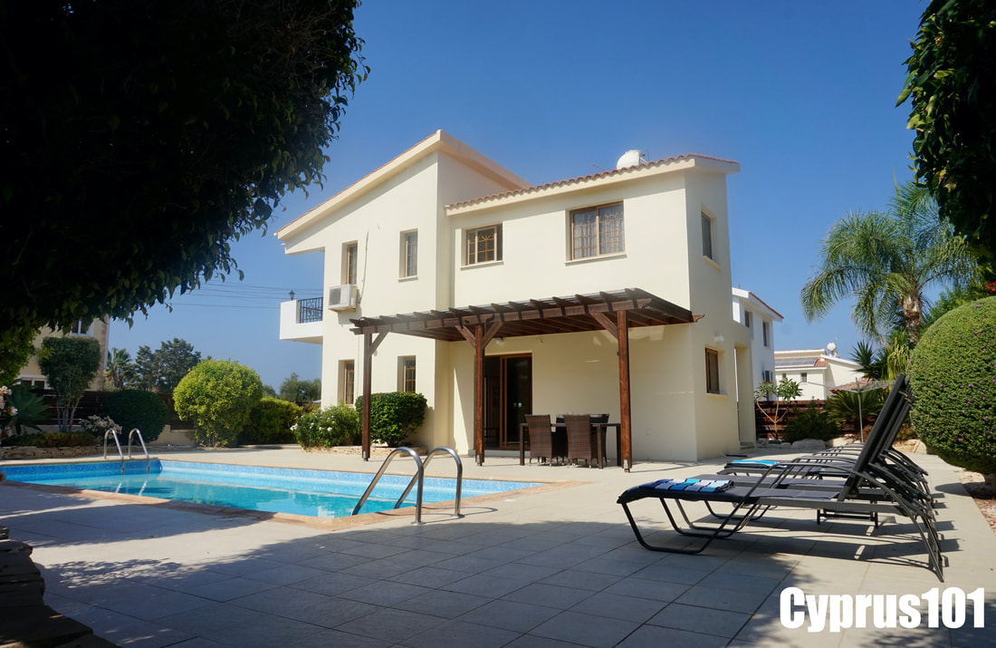 Coral Bay villa for sale