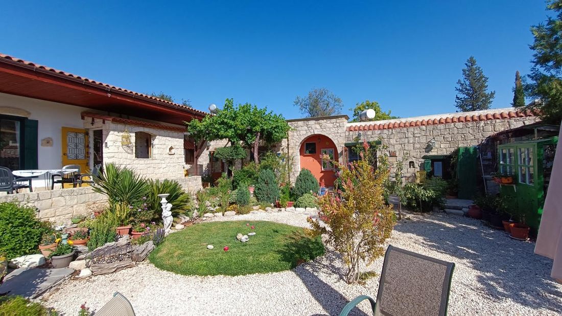 Choulou-Paphos-Cyprus-bungalow-for-sale