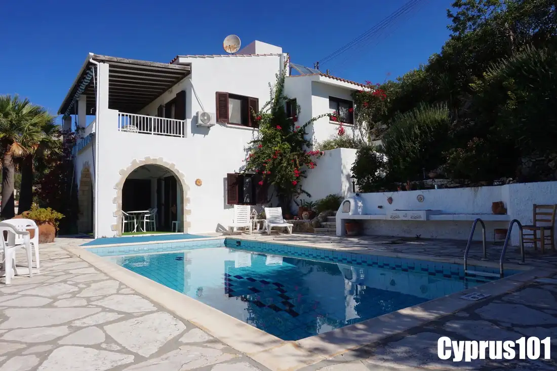 Kamares villa with Panoramic views for sale