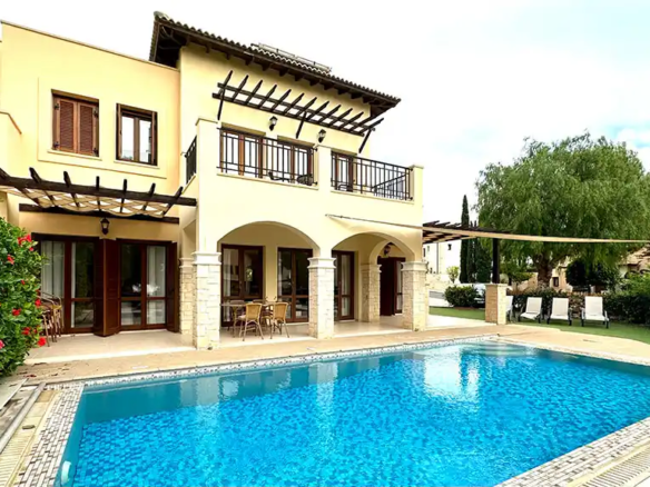 Aphrodite Hills Villa For Sale