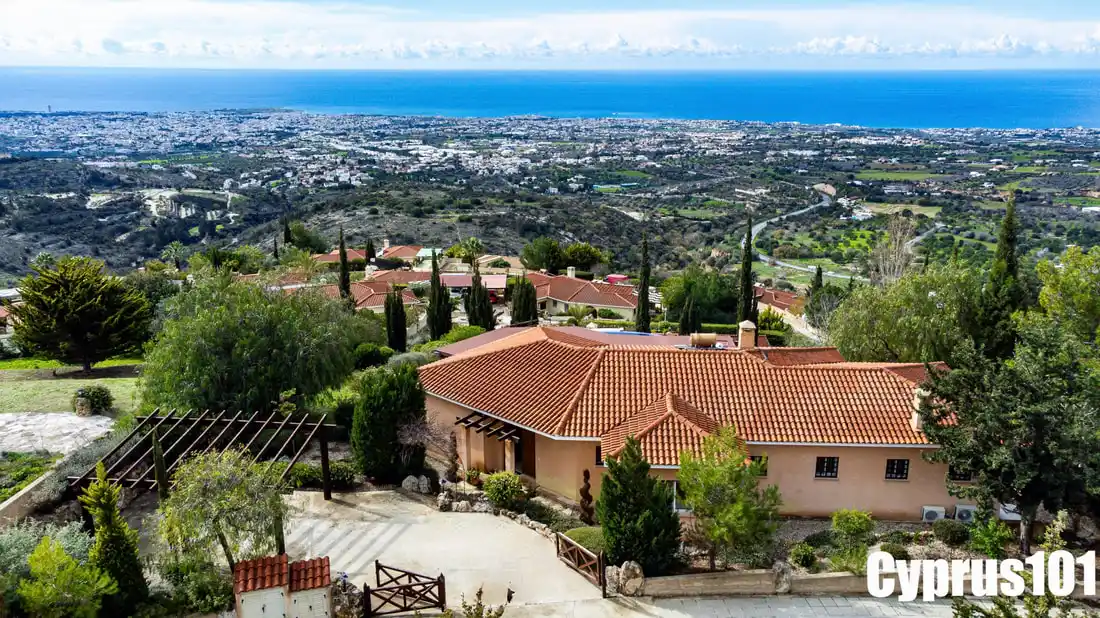 5 bedroom villa in Tsada, Paphos with sea views for sale