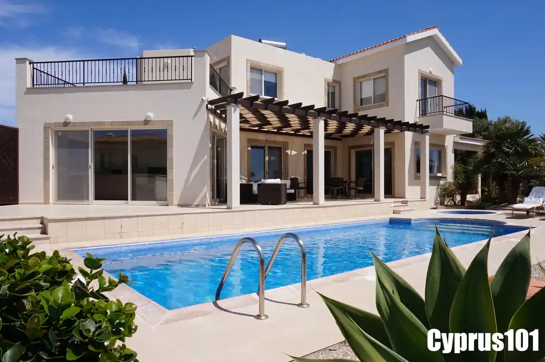 Peyia Villa with pool and sea views