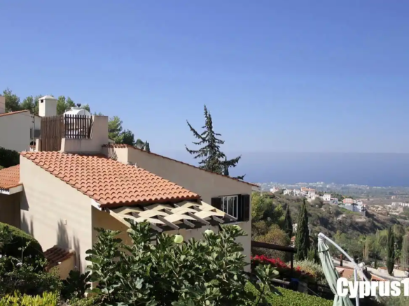 Kamares Villa with sea views