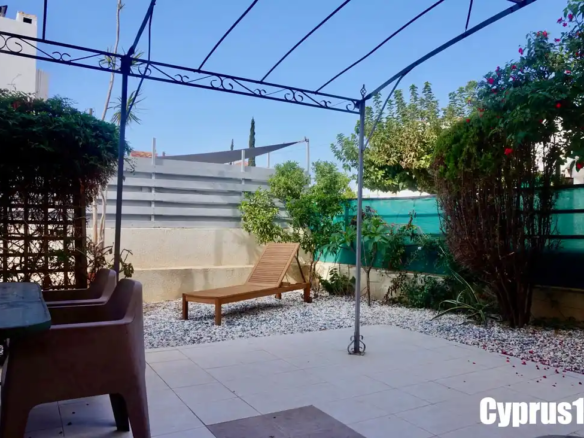 Chloraka Apartment