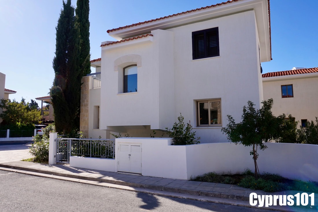 Modern 3 Bedroom Villa on an Exclusive Development in Kato Paphos – MLS 1367