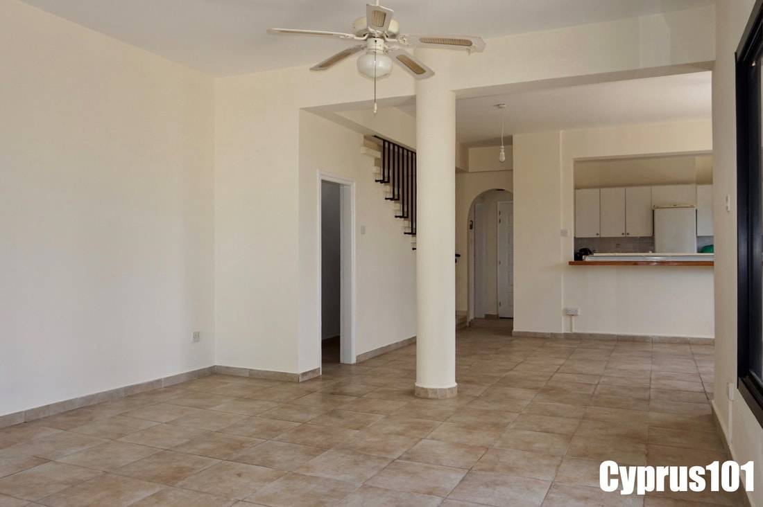 Spacious 3 Bed Semi-Detached Townhouse, Tala – MLS 1382
