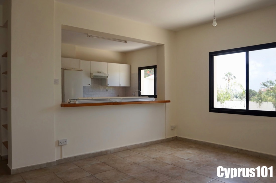 Spacious 3 Bed Semi-Detached Townhouse, Tala – MLS 1382