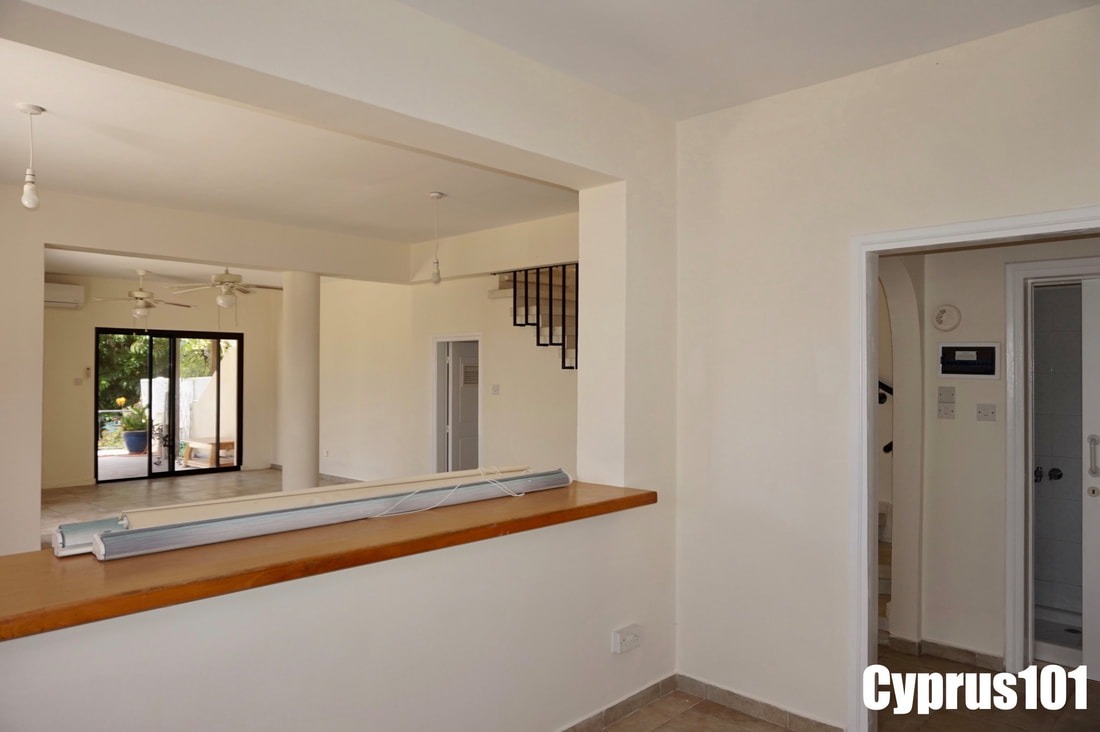 Spacious 3 Bed Semi-Detached Townhouse, Tala – MLS 1382