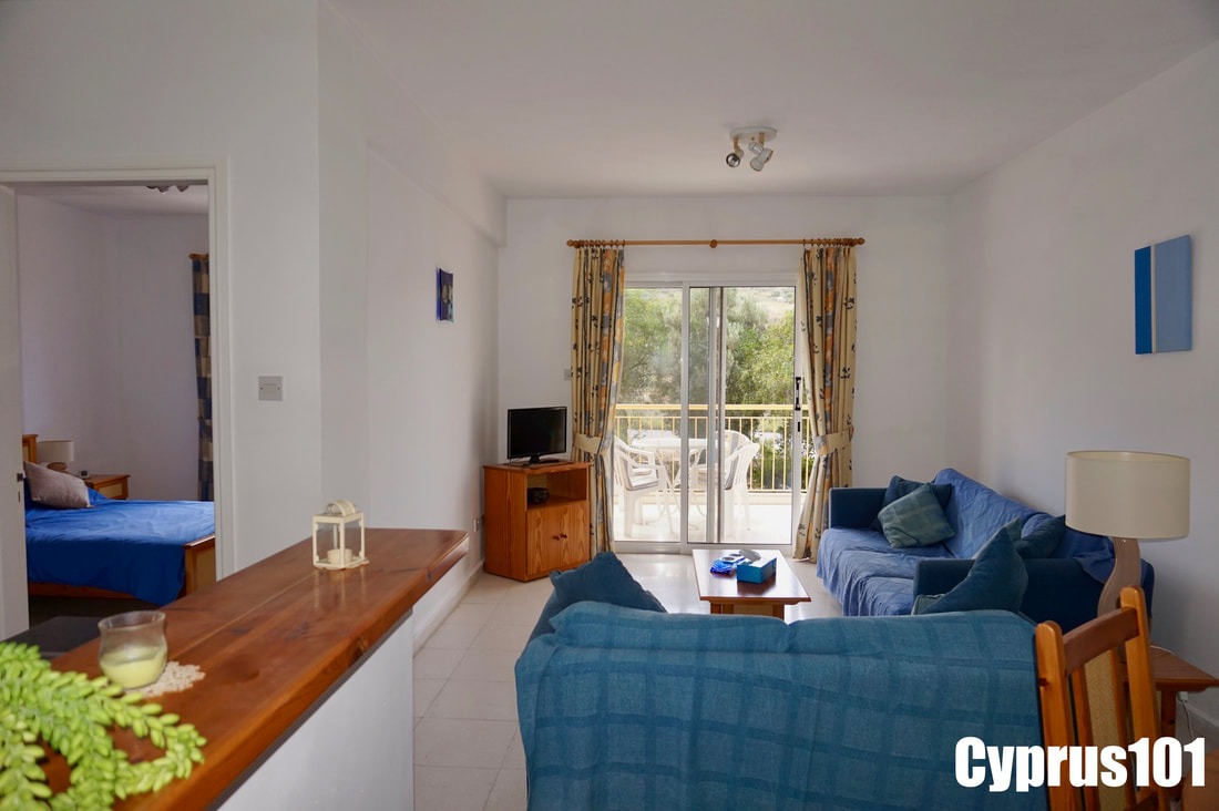 Delightful One Bedroom First Floor Apartment, Tomb of the Kings – MLS 1379