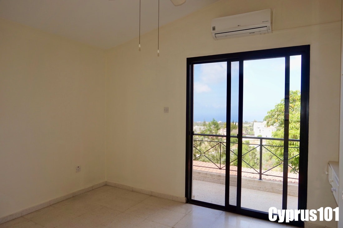 Spacious 3 Bed Semi-Detached Townhouse, Tala – MLS 1382