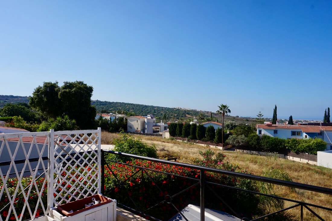 Spacious 3 Bed Semi-Detached Townhouse, Tala – MLS 1382