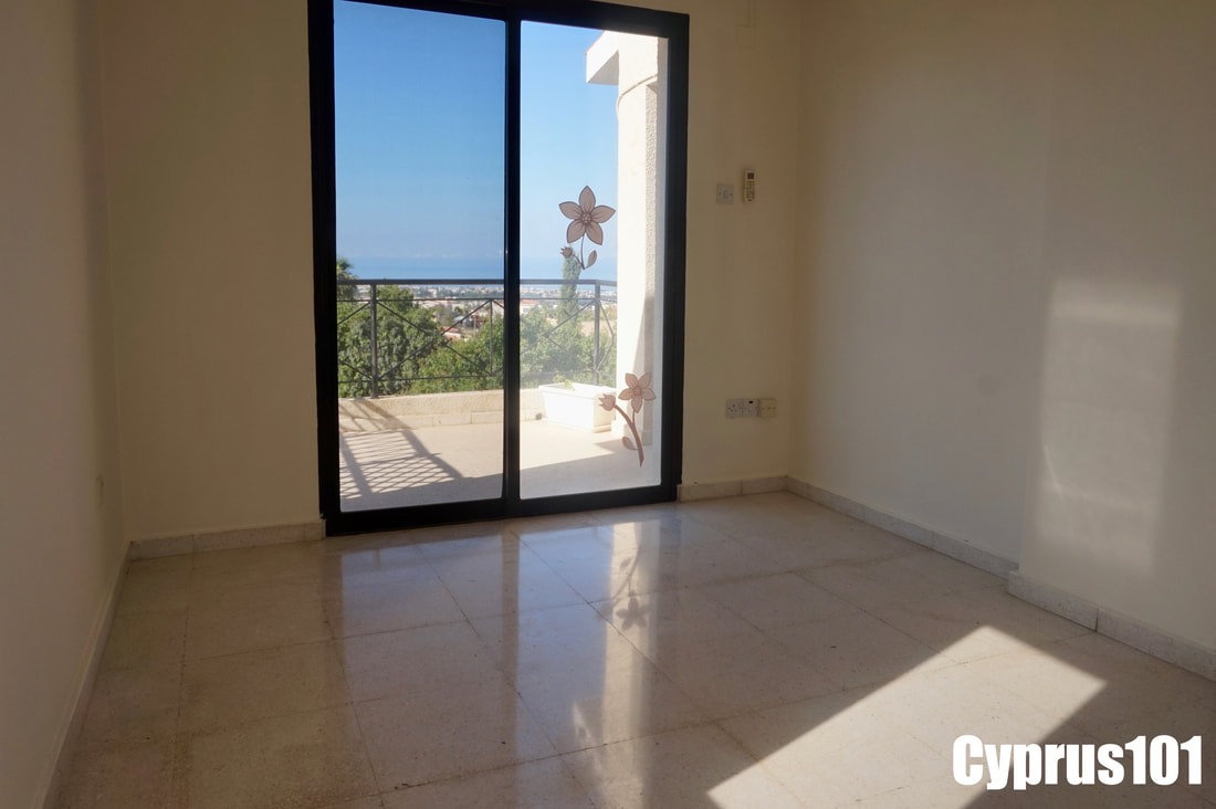 Spacious 3 Bed Semi-Detached Townhouse, Tala – MLS 1382