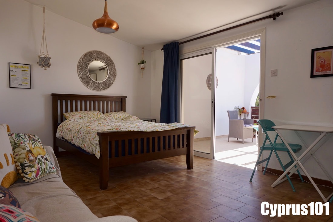 Spacious Fully Furnished Studio Apartment with Beautiful Sea Views, Chloraka – MLS 1380