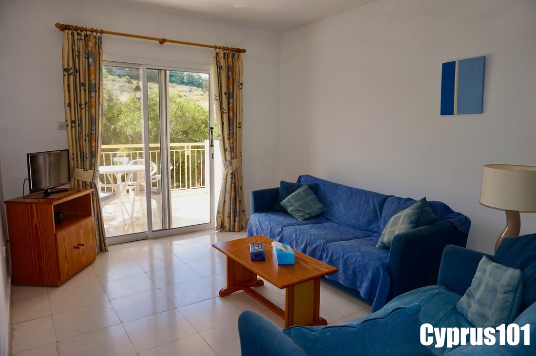 Delightful One Bedroom First Floor Apartment, Tomb of the Kings – MLS 1379