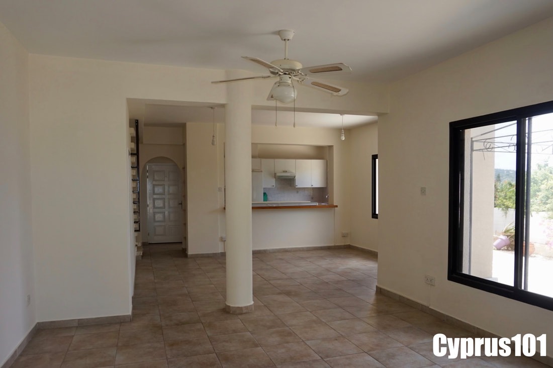 Spacious 3 Bed Semi-Detached Townhouse, Tala – MLS 1382