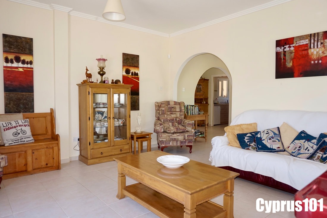 3 Bedroom Bungalow in Idyllically Peaceful Village of Mamonia – MLS 1384
