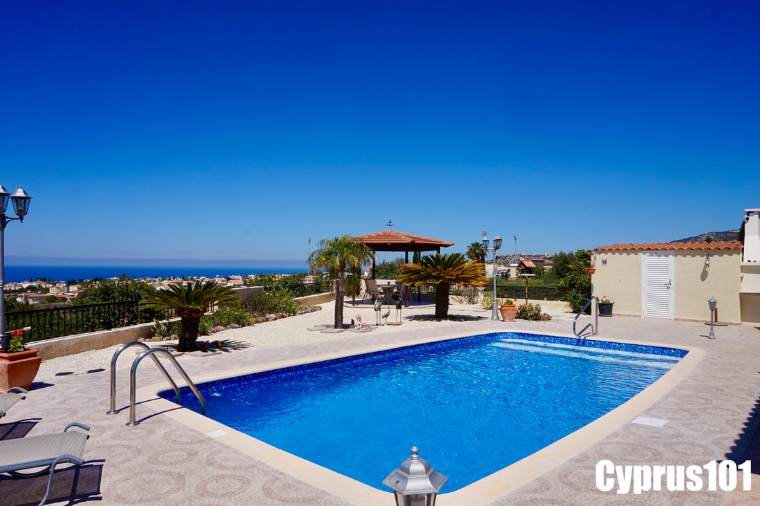 Spectacular 3 Bedroom Bungalow with Roof Terrace in Popular Village of Peyia – MLS 1386