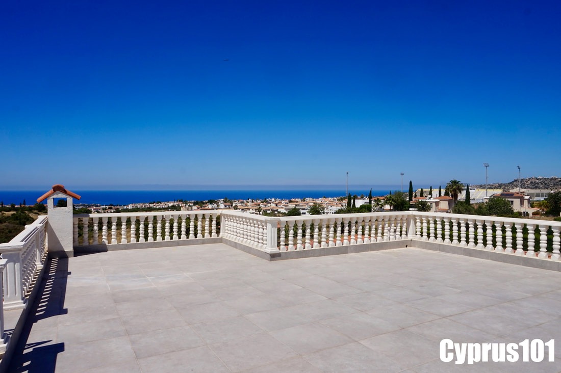 Spectacular 3 Bedroom Bungalow with Roof Terrace in Popular Village of Peyia – MLS 1386