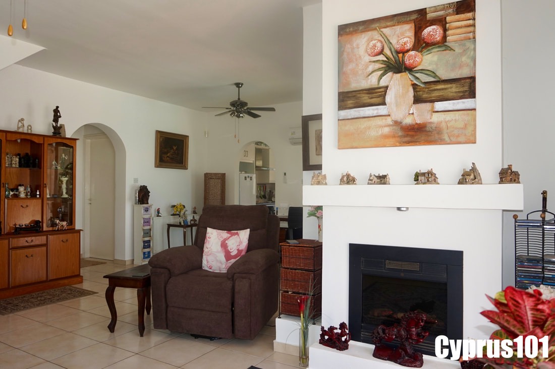 Wonderful 3 Bed Detached Villa in the Popular Village of Lower Peyia – MLS 1389