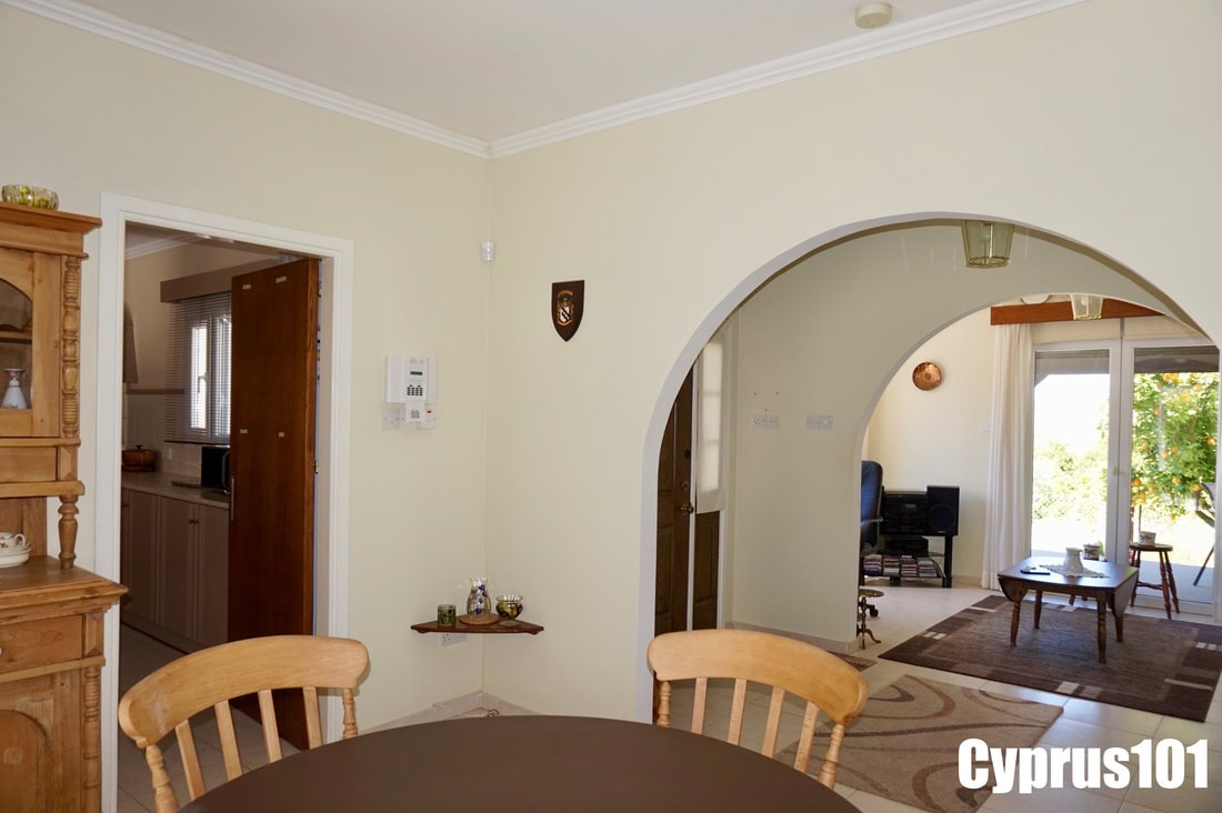 3 Bedroom Bungalow in Idyllically Peaceful Village of Mamonia – MLS 1384