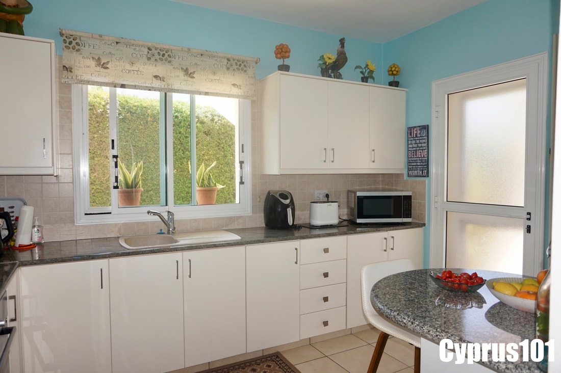 Wonderful 3 Bed Detached Villa in the Popular Village of Lower Peyia – MLS 1389