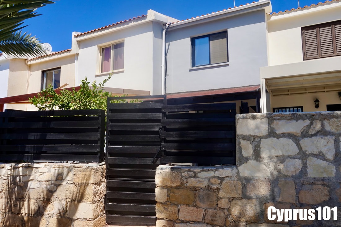 Fully Modernised 2 Bed Townhouse, Tomb of the Kings Area – MLS 1391