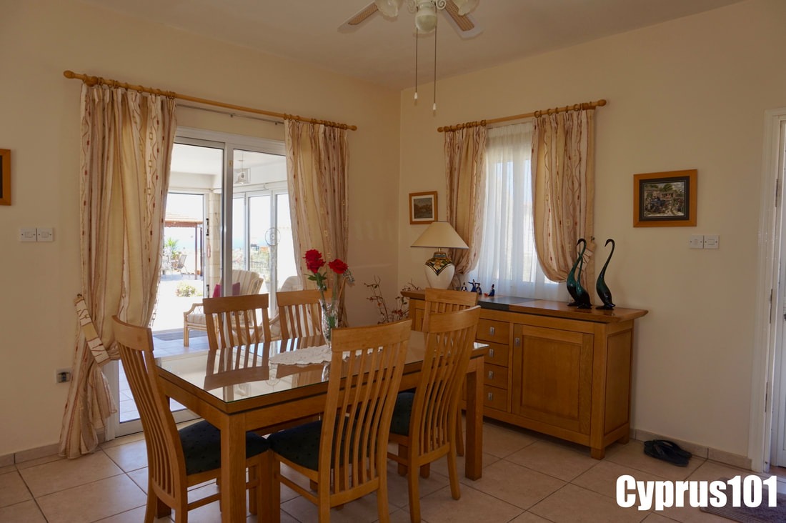 Spectacular 3 Bedroom Bungalow with Roof Terrace in Popular Village of Peyia – MLS 1386