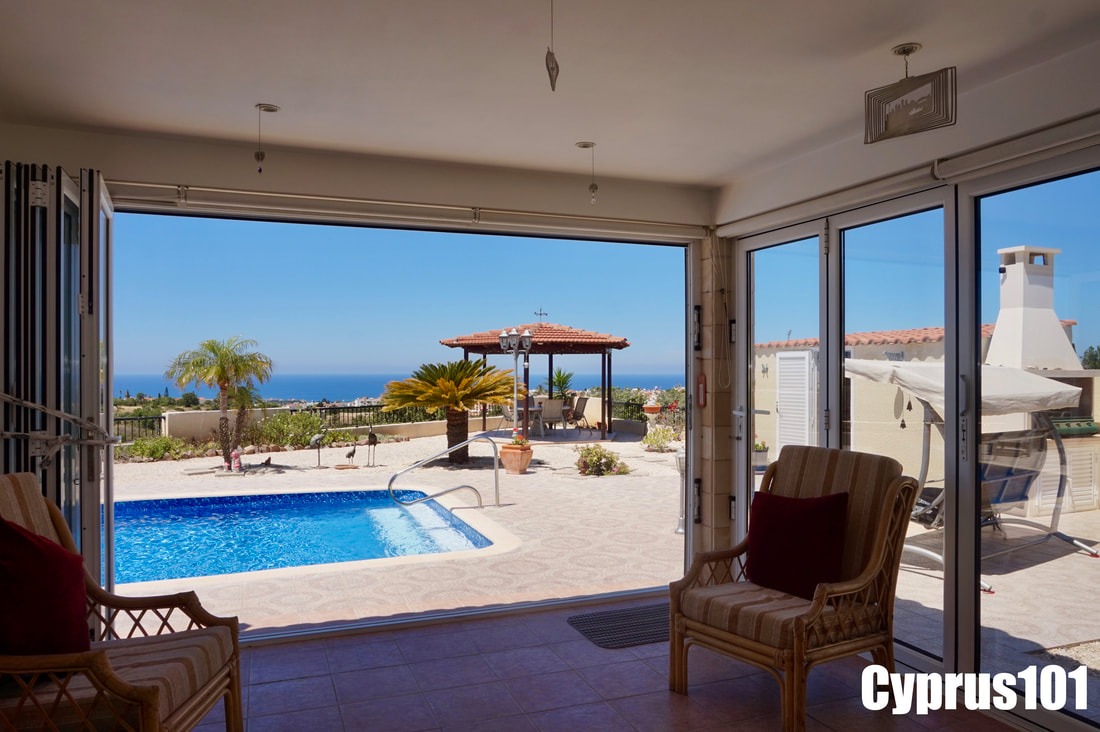 Spectacular 3 Bedroom Bungalow with Roof Terrace in Popular Village of Peyia – MLS 1386