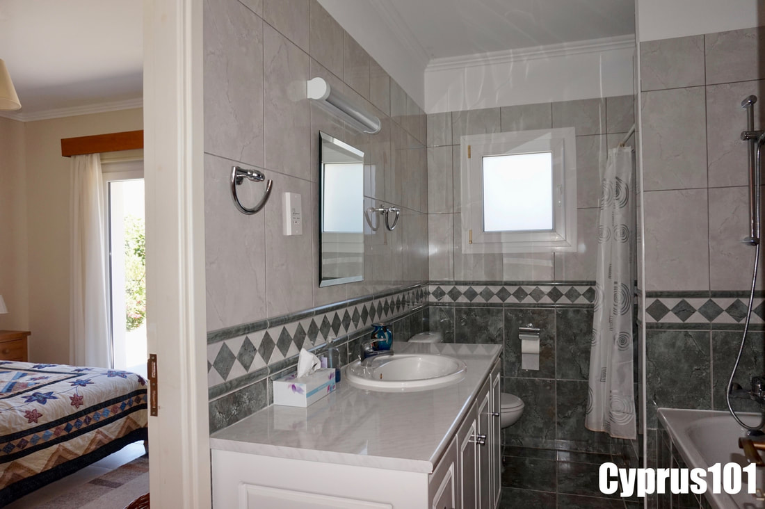 3 Bedroom Bungalow in Idyllically Peaceful Village of Mamonia – MLS 1384