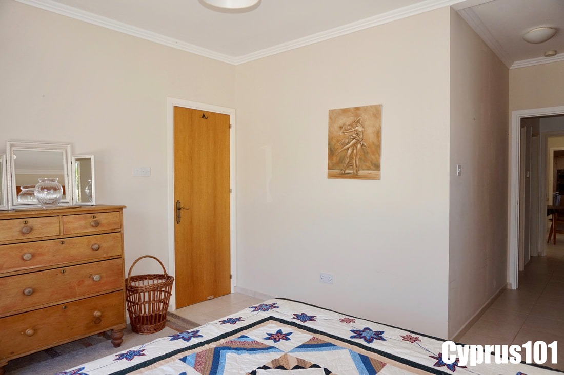 3 Bedroom Bungalow in Idyllically Peaceful Village of Mamonia – MLS 1384