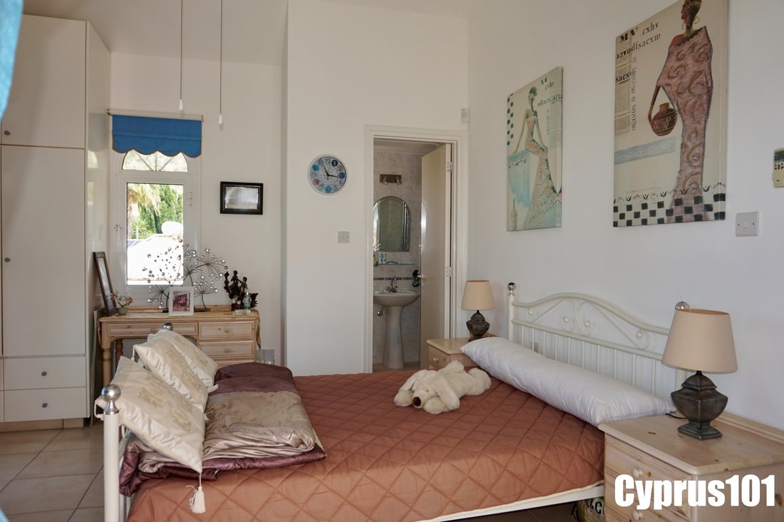 Wonderful 3 Bed Detached Villa in the Popular Village of Lower Peyia – MLS 1389