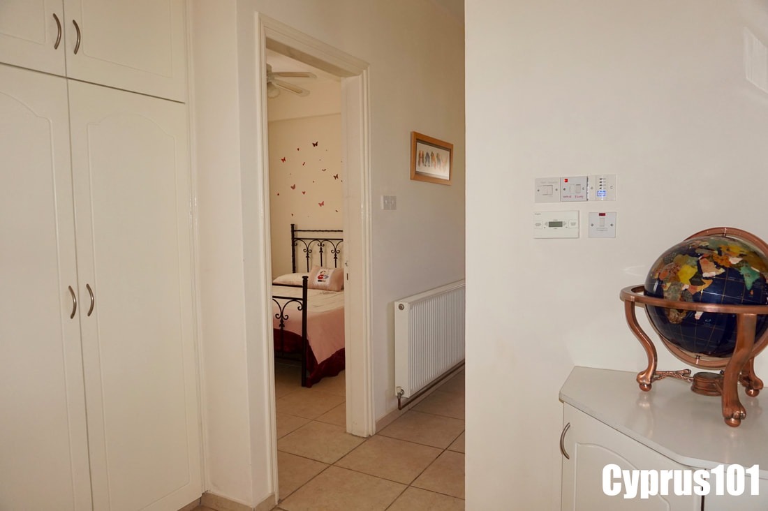 Spectacular 3 Bedroom Bungalow with Roof Terrace in Popular Village of Peyia – MLS 1386