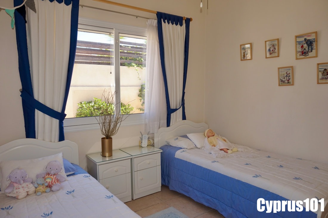 Spectacular 3 Bedroom Bungalow with Roof Terrace in Popular Village of Peyia – MLS 1386