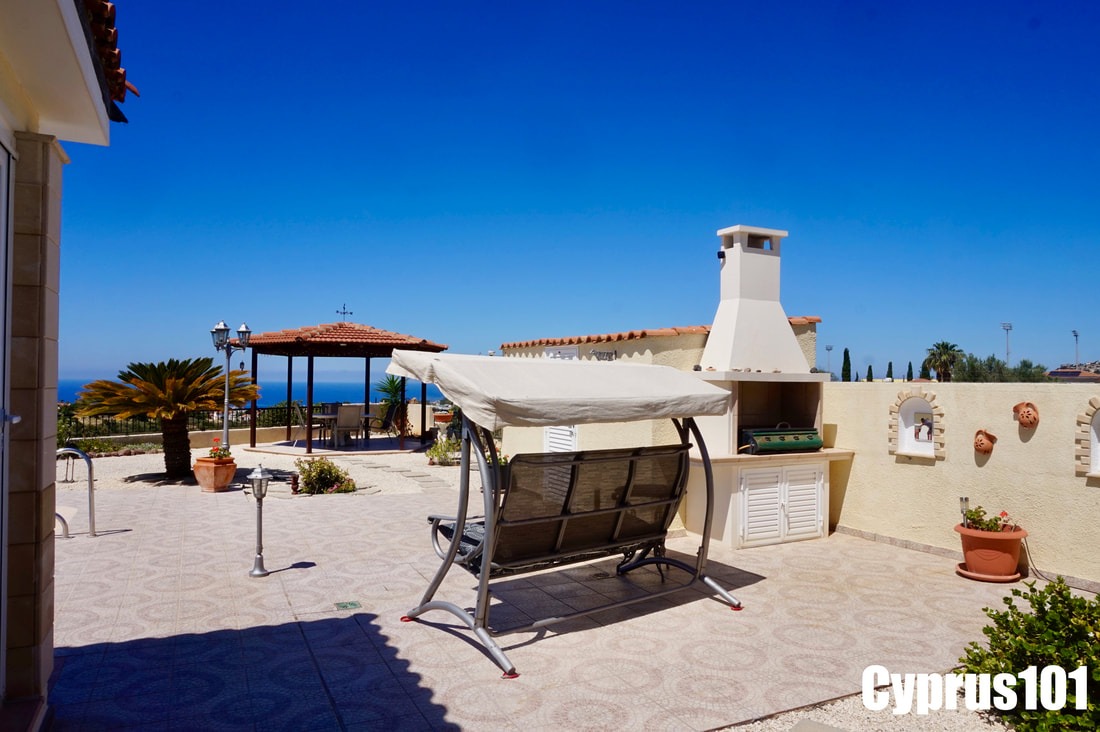 Spectacular 3 Bedroom Bungalow with Roof Terrace in Popular Village of Peyia – MLS 1386