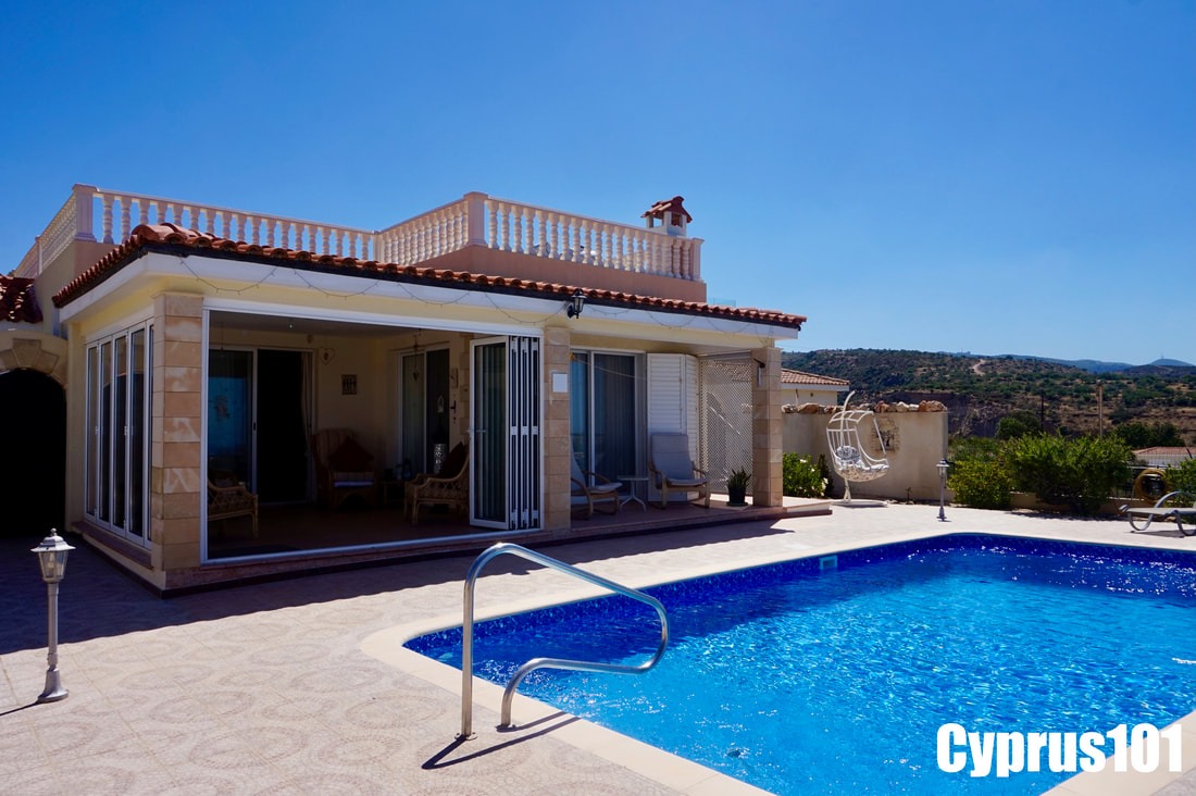 Spectacular 3 Bedroom Bungalow with Roof Terrace in Popular Village of Peyia – MLS 1386