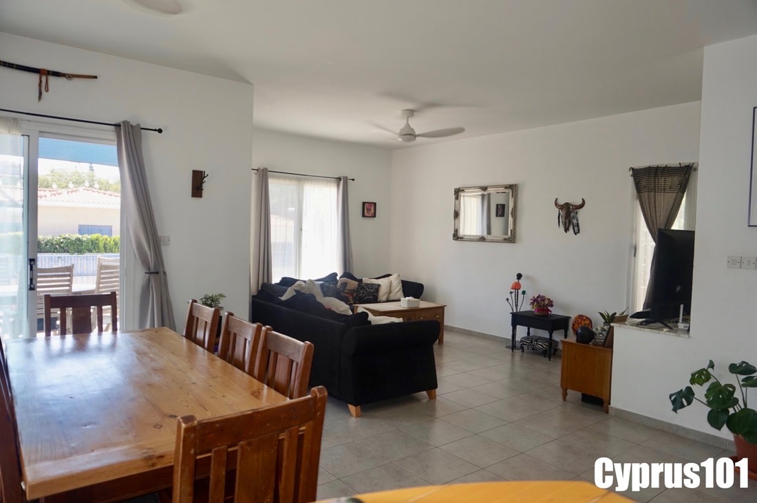 Spacious 3 Bedroom Detached Villa in Anarvagos – MLS 1394