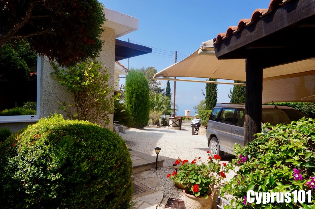 Charming Detached Bungalow in Kamares Village – MLS 1395