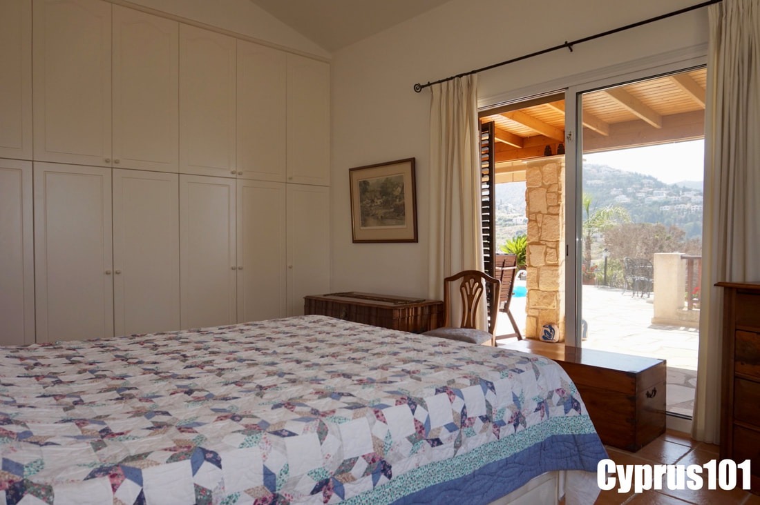 Charming Detached Bungalow in Kamares Village – MLS 1395