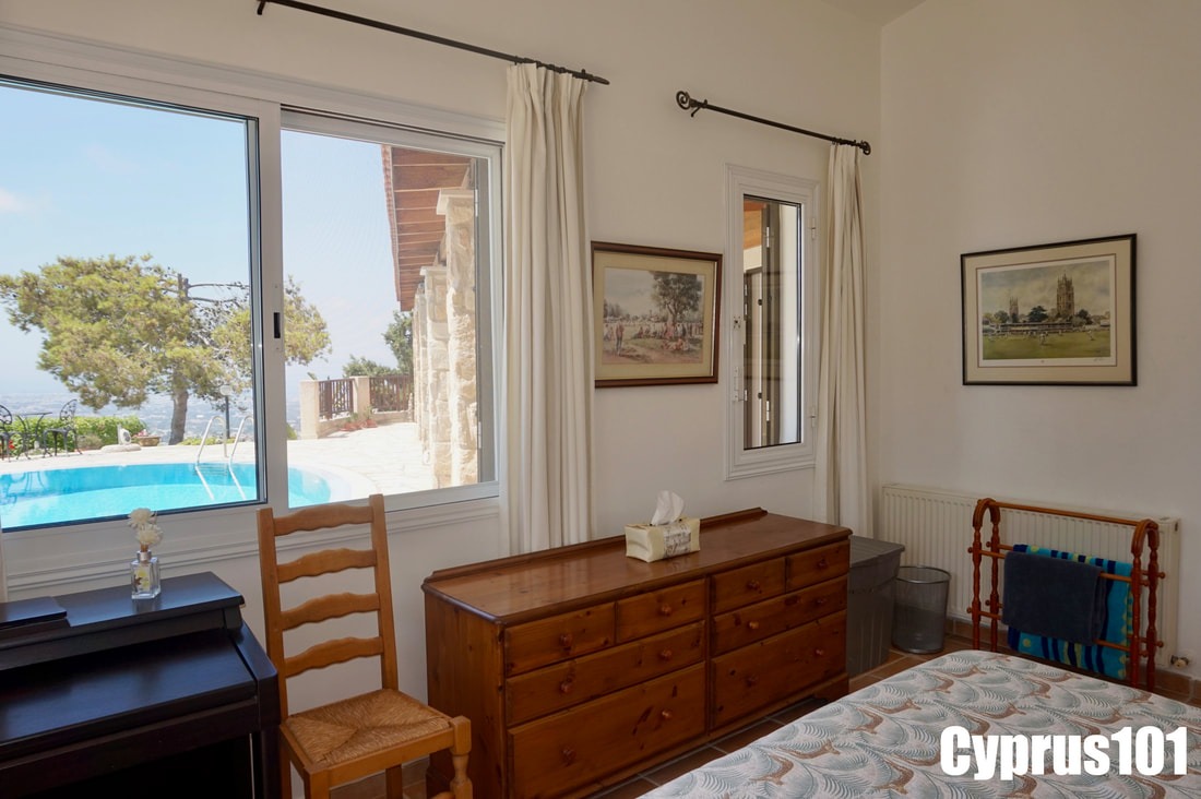 Charming Detached Bungalow in Kamares Village – MLS 1395