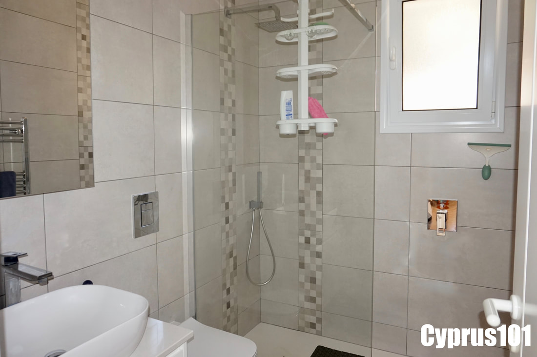 Charming Detached Bungalow in Kamares Village – MLS 1395