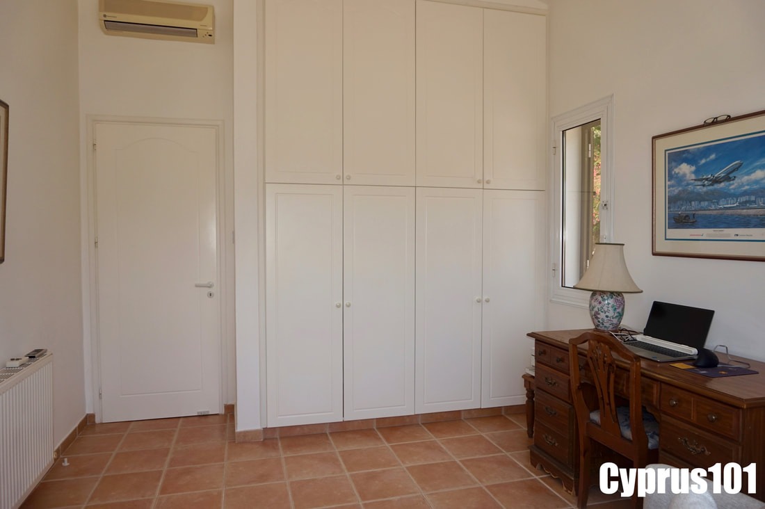 Charming Detached Bungalow in Kamares Village – MLS 1395
