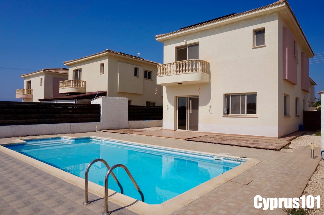 Property in Mandria