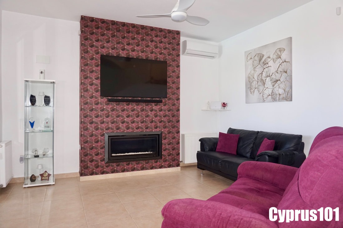Stylish 3-Bedroom Tala Villa With Stunning Sea Views – MLS 1396