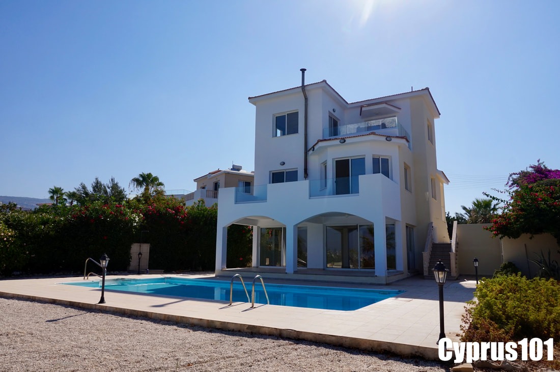 4 Bedroom Detached Residence With Magnificent Sea & Mountain Views, Sea Caves – MLS 1397