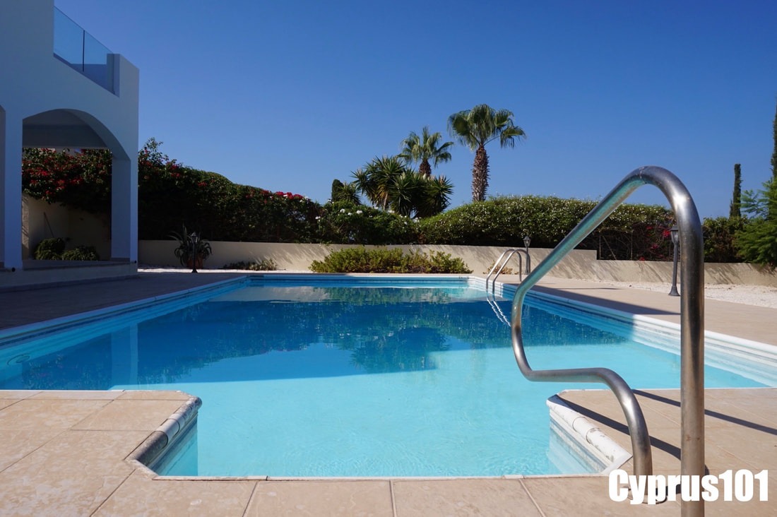 4 Bedroom Detached Residence With Magnificent Sea & Mountain Views, Sea Caves – MLS 1397